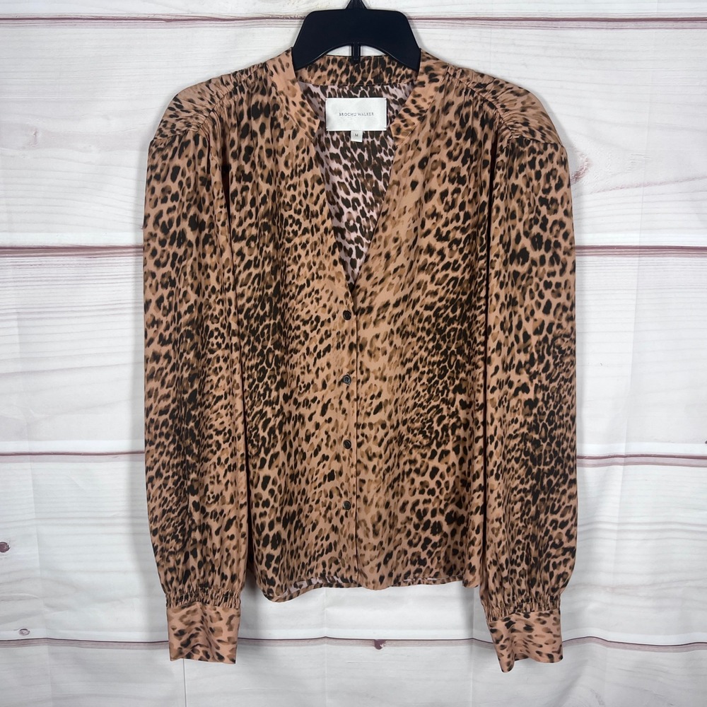 Brochu Walker Blouse Womens Medium Brown Leopard V-Neck Button Front Pleated